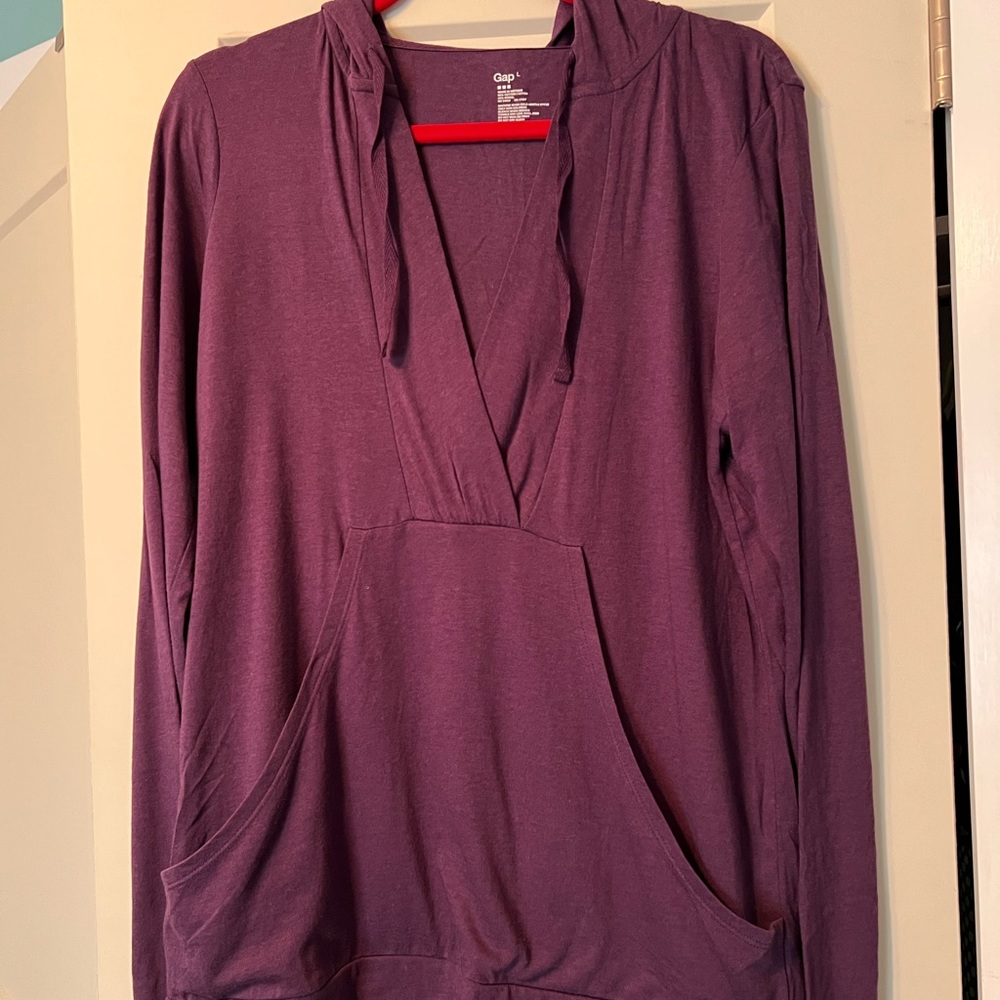 GAP Lightweight V-neck hoodie